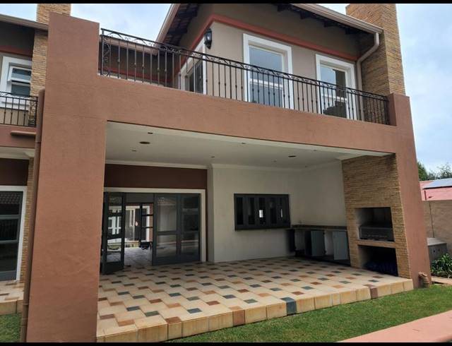 4 BEDROOM PROPERTY TO RENT IN MUCKLENEUK